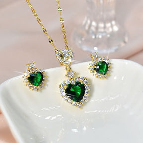 Conjunto Elegante de Colar e Brincos de Coração de Cristal Verde - Agulha de Prata S925